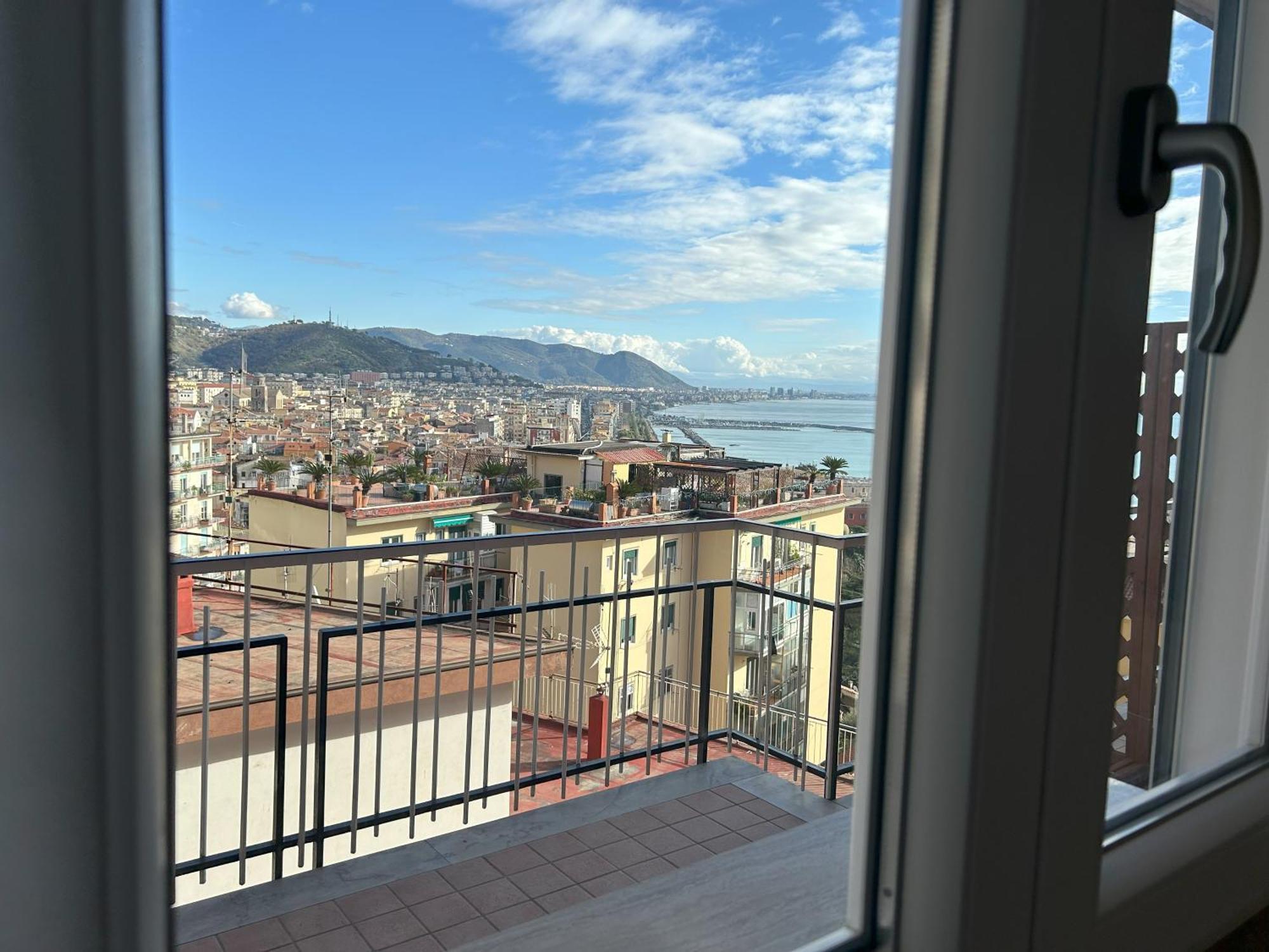 A Casa Di Roberta Apartment Salerno Exterior foto